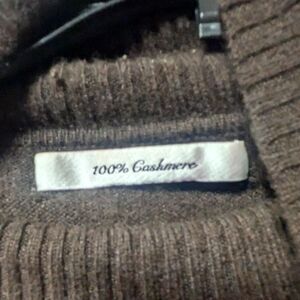 CASHMERE Sweater